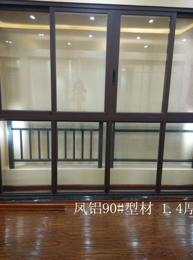 1-15122H05IR29.jpg